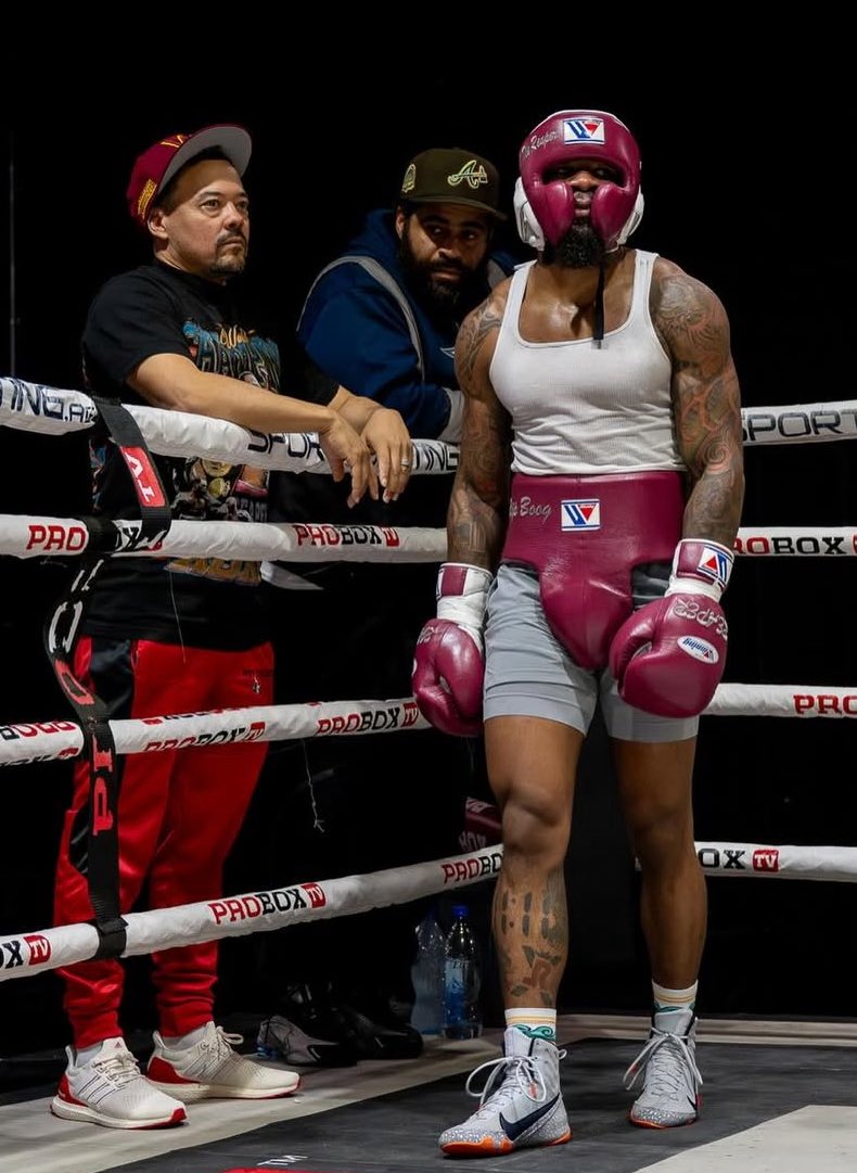 Sourceofboxing's tweet image. Lamont Roach is looking JACKED ahead of his fight against Pitbull Cruz on Dec. 6th 💪