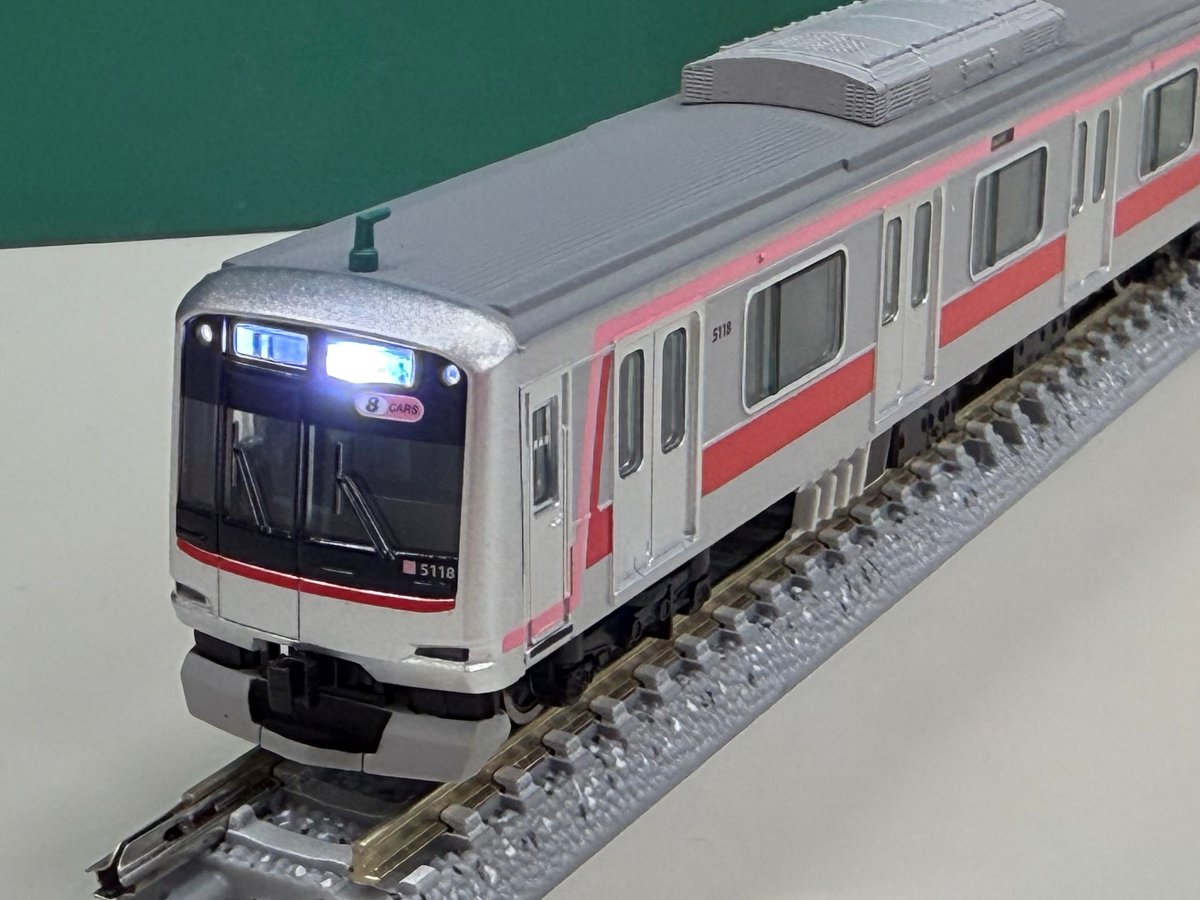 Model_Greenmax's tweet image. #グリーンマックス #東急電鉄5000系( #東横線 5118編成）
マイクロエース様より製品サンプルが到着しました。
今回よりウレタンがGM製品に合わせた色に変更となっています。
付属のステッカーも新規製作です。
ご予約は弊社製品取扱店、グリーンマックス・ザ・ストア各店で。
greenmax.co.jp/gm-product/508…