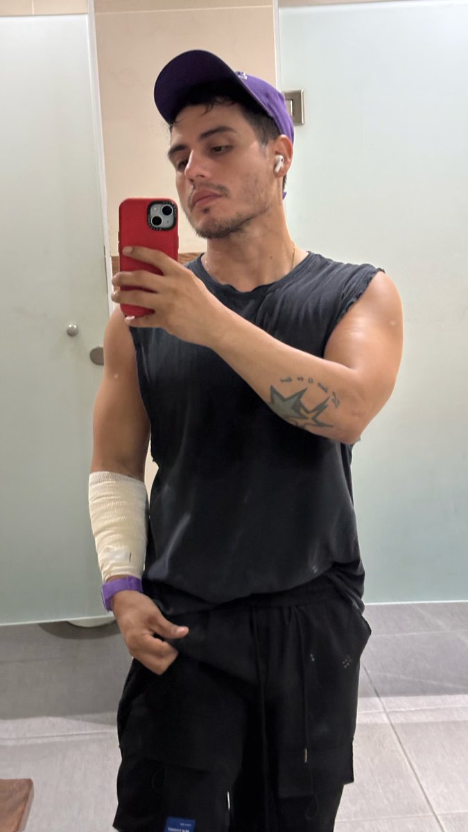 elmikemorgan's tweet image. ❤️‍🩹 di