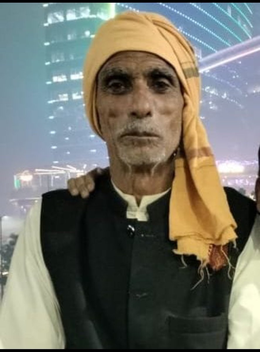 Omsai1985's tweet photo. @DCPYNagarPrj @Uppolice @prayagraj_pol महोदय इस पर भी कोई प्रतिक्रिया है क्या किसी के जीवन और जन मॉल का सवाल है। https://t.co/EMMaYMVrp8