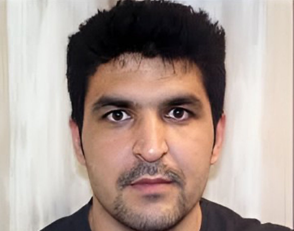 rupamurthy1's tweet image. He is an Afghan national named Rahmanullah Lakanwal, 29 years old.
He was welcomed to the US in 2021 under the “Operation Allies Welcome” program.
Today, Rahmanullah ambushed National Guard members a few blocks away from the White House in Washington, D.C., and opened fire on…