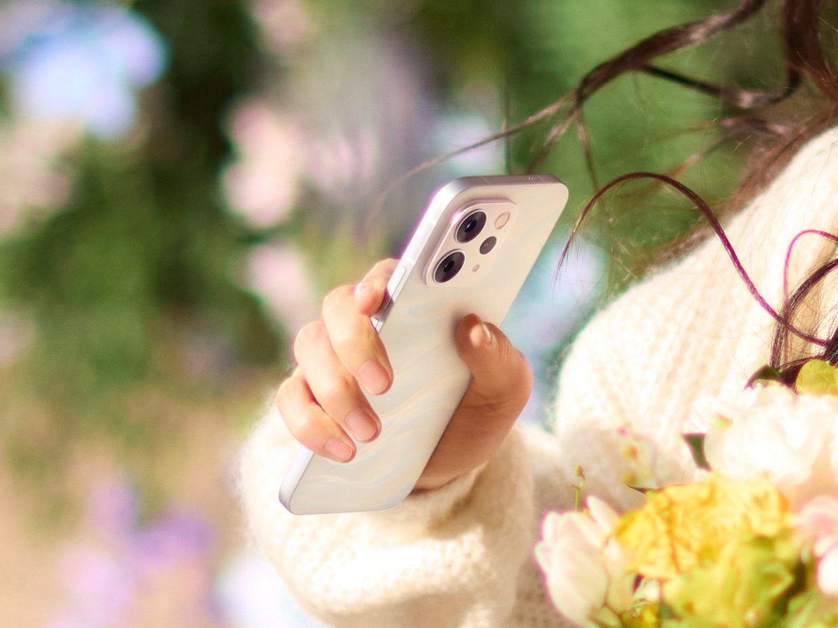 yabhishekhd's tweet image. Here is your first look at the Vivo S50 Pro Mini, which is expected to launch globally and in India as the Vivo X300 FE.

It features a 6.31&quot; 1.5K OLED display with a 120Hz refresh rate, Qualcomm’s Snapdragon 8 Gen 5 chipset (which is on par with the flagship Snapdragon 8 Elite…