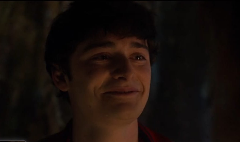 avani90s's tweet image. Nunca achei que ia gosta tanto de ver essa dupla

 É nítido o quanto o Will tá se sentido bem do lado da Robin #StrangerThings5