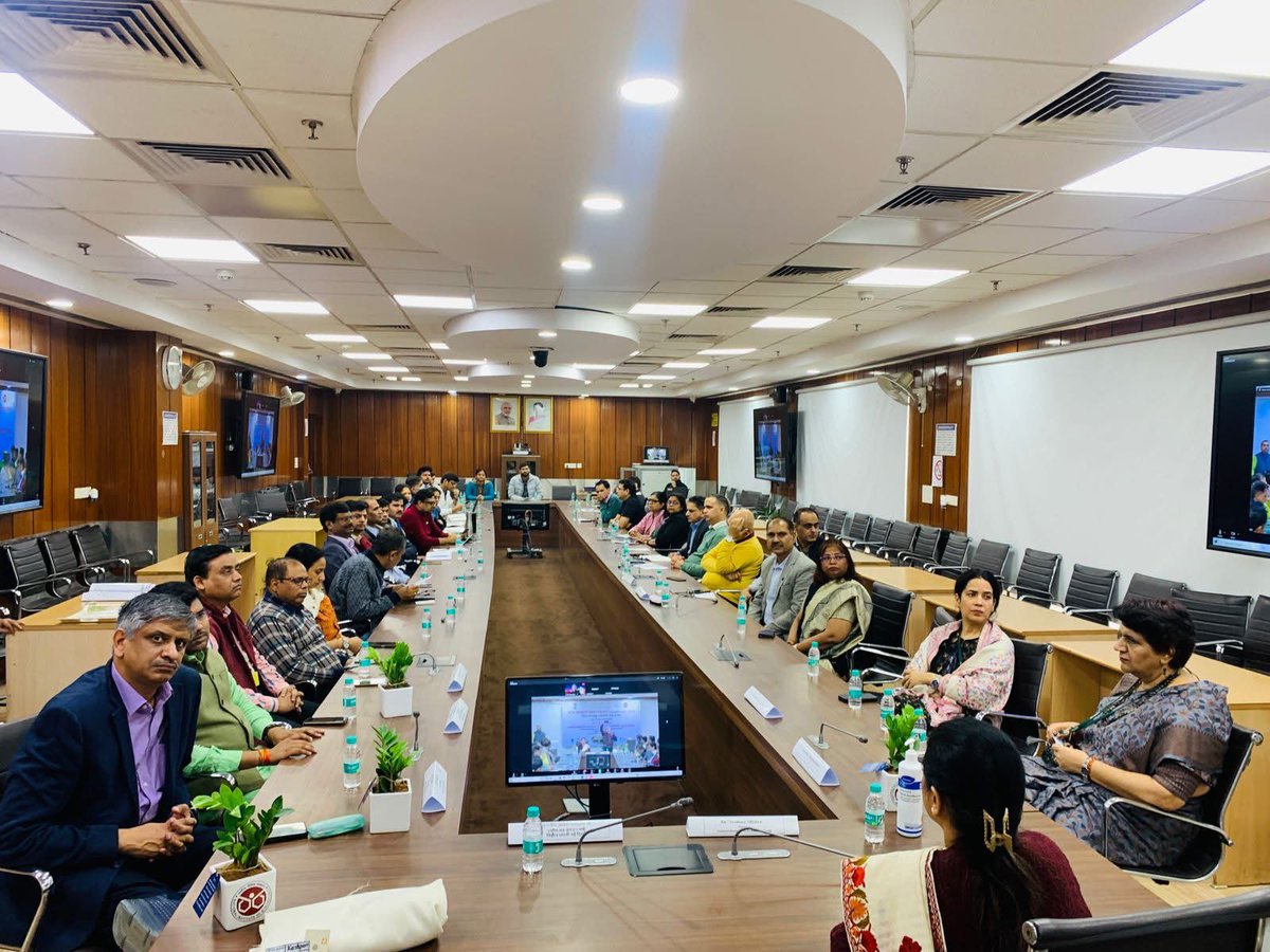 ViBHaMeerut's tweet photo. India International Science Festival Curtain Raiser Programme was successfully conducted at the National Institute of Biological Sciences, Noida, in the gracious presence of Shri Praveen Ramdas ji, National Joint Organizing Secretary, Vigyan Bharati. https://t.co/hmif6KHAUU