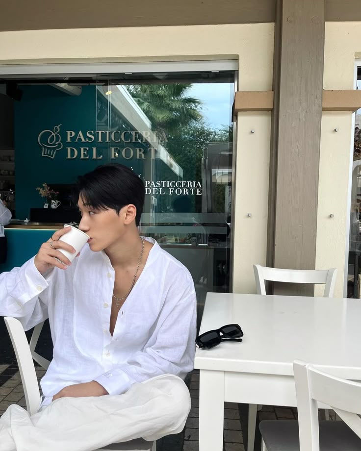 a.﹙slow﹚ tweet media