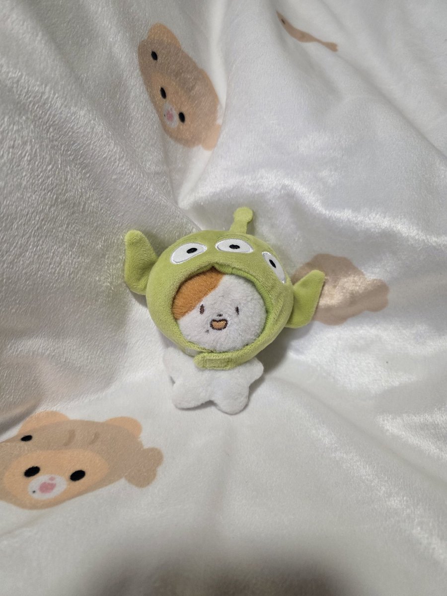 14__js's tweet image. 届いたー🥺
かわいいかわいい~~~🥺🥺🥺
いっぱい集めたいぃぃ😭※金欠につき1個