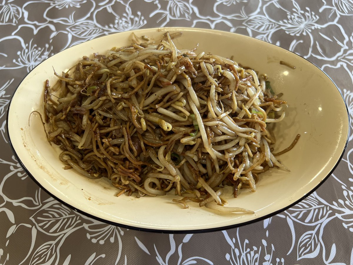 キッチンわたなべの焼きそば。
大分といえば、ここのが好き。