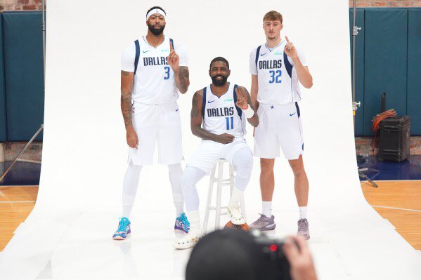 All I want for Christmas is for the Dallas Mavericks to get healthy.