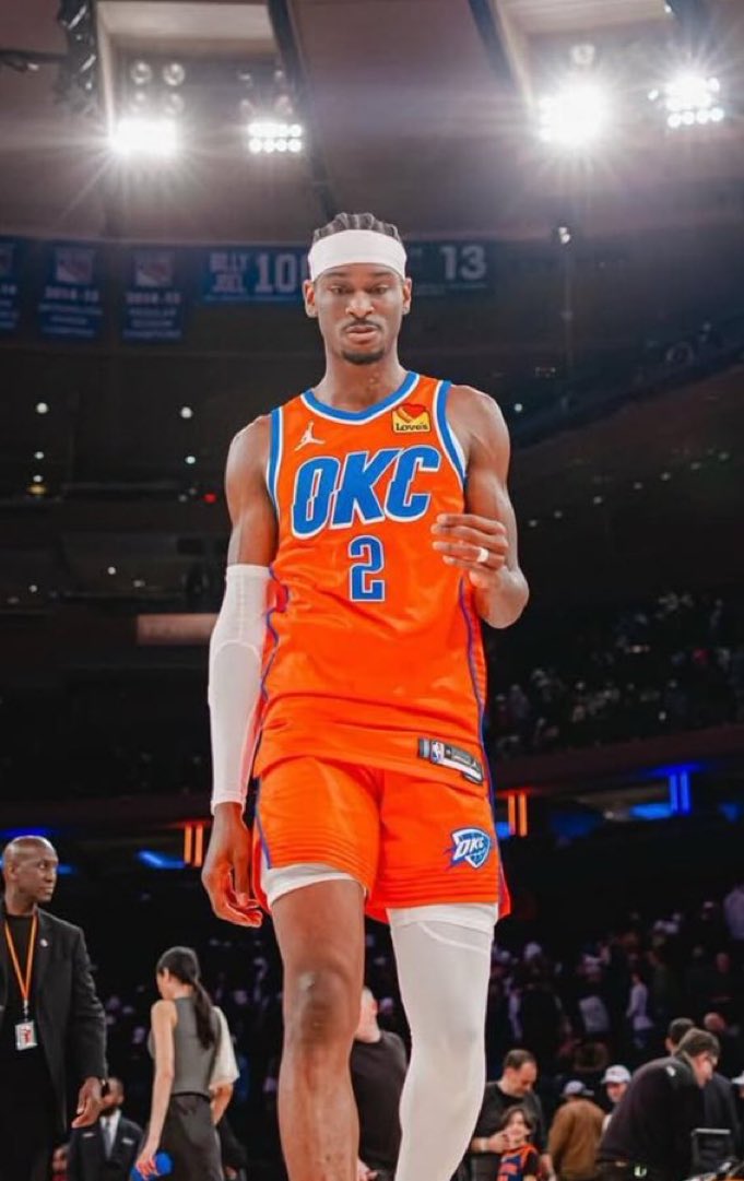 TrifectaBanter's tweet image. SGA: You were sick, questionable, and still dropped 40 points on a Finals contender.

- 40 PTS
- 12/19 FG (63.2%)
- 15/17 FT

Historic, heroic performance to secure the 18-1 start. Undeniable carry job.