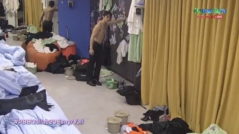 ultjoniean's tweet image. day 9, day 15, day 23 and day 31 boys room my gosh walang pinagbago 

#PBBCollab20Day1LiveShows