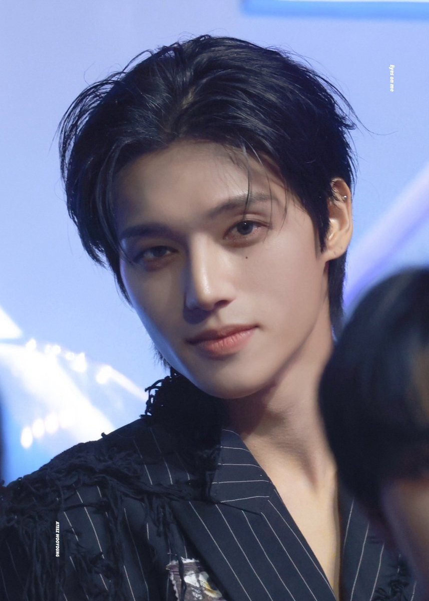 applteez's tweet image. ohh