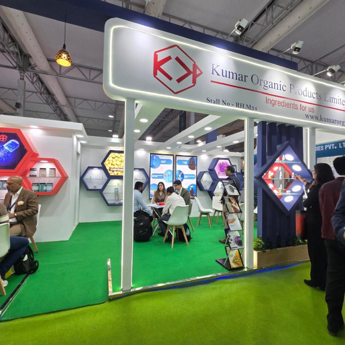 KumarOrganic's tweet photo. We had the honour of welcoming Mr. Sidharth Vasistha, Partner & Director, OM SAI PHARMA LIMITED, who inaugurated our booth at #CPHI2025.
The day continued with insightful discussions between our Director Mr. Shreyansh Singh
#Day2Highlights #IndustryLeaders #Partnerships https://t.co/iN9mDqfIa7