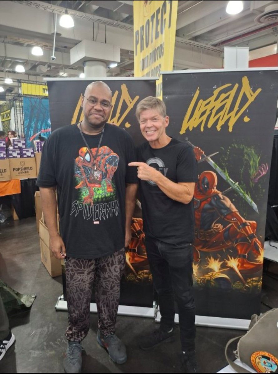 MisterHyde's tweet image. The first time I ever met this man I was not able to walk and needed to be pushed in a wheelchair by my brother @therealReddRyan. We were treated like family by this legend. I am thankful that I can walk again and he still remembered me when I met him. Thank you @robertliefeld