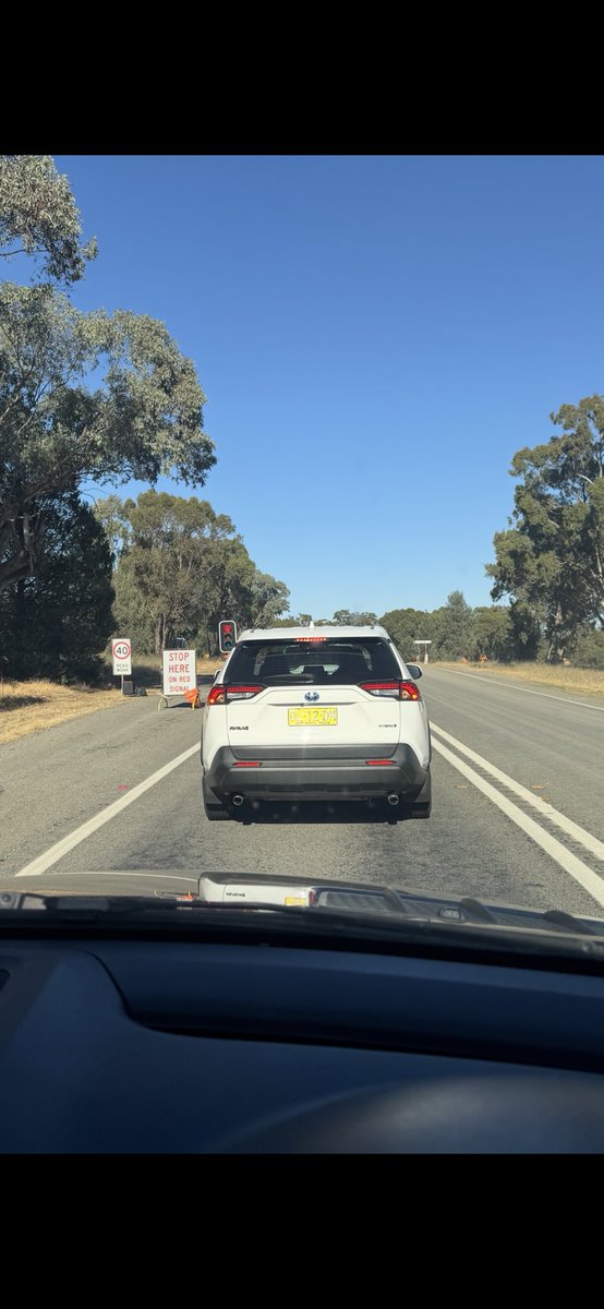 James6616's tweet photo. Just finished a 2000 kilometer round road  trip to NSW.  No roadworks at all in Victoria that I came across. Heaps in NSW and it shows as the roads up there are fantastic compared to ours. Road between Minyip and Donald down to 80 kph, which is a cheap fix for government. Poor!!! https://t.co/VGWztRO2zc