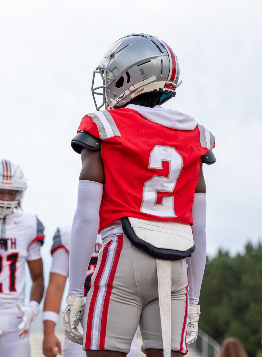 _imjameljallah's tweet image. Check out my sophomore season tape hudl.com/v/2T9GEP