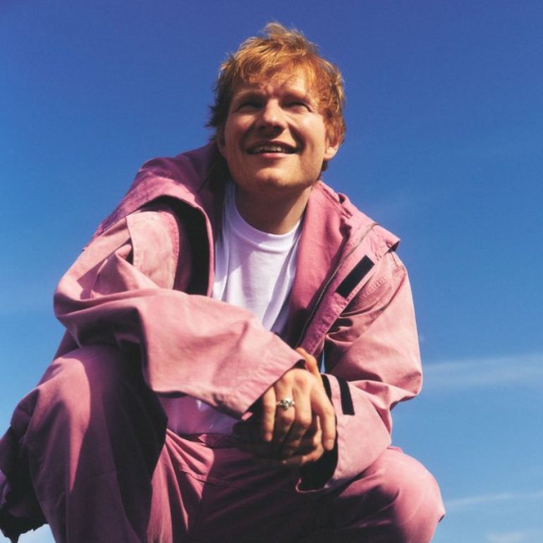 OneilyPop's tweet image. Ed Sheeran has released the deluxe version of ‘Play.’