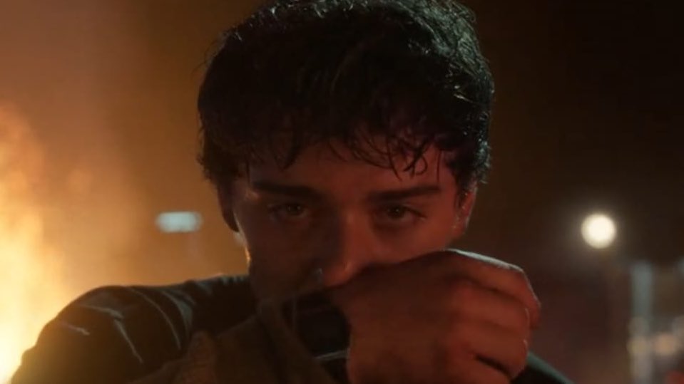 Max viva
Robin ajudando o wil a se entender 
Will derrotando 3 demogorgons ao mesmo tempo 
Kali viva 
O vecna mais poderoso do que nunca 
A onze com os poderes ao extremo 

ESSA TEMPORADA TA SIMPLESMENTE PERFEITA 
#Strangerthings5