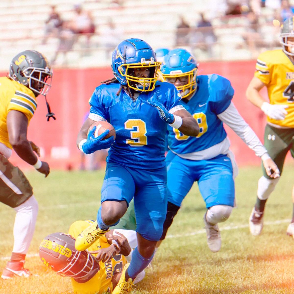 JaiyonHowell09's tweet photo. Blessed to receive an offer from Minnesota North College. #AGTG 🙏🏾 https://t.co/bhlEhv82oI
