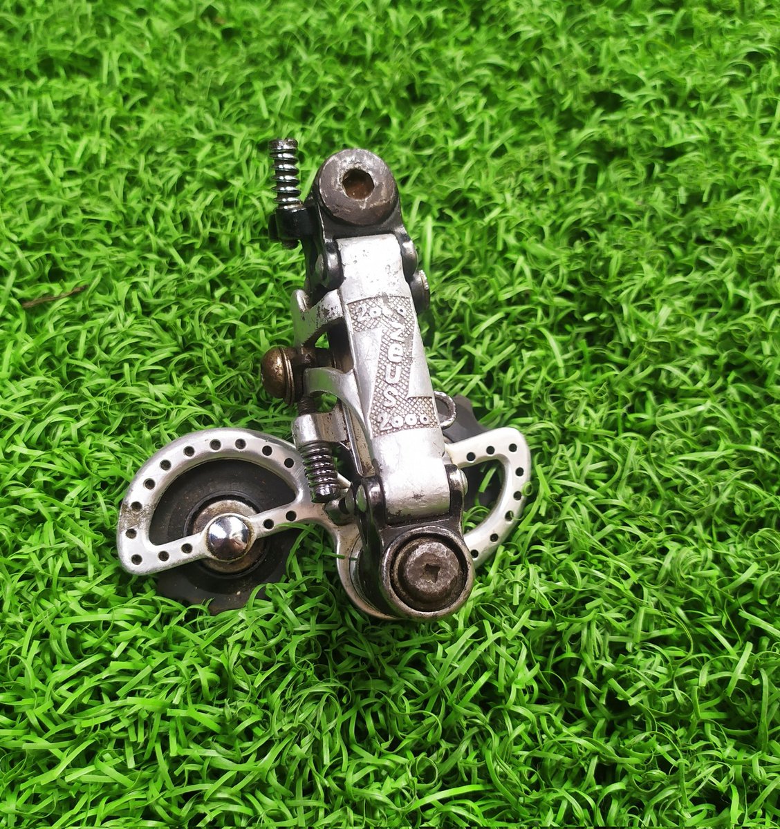 Hy_Drian's tweet image. RD `ZEUS 8Speed (Alloytitanium)
Made In Spanyol 
Sangat Langka di indo kyak nya , Kali aja ada yg butuh , dari pada ga saya pake . 

800 K 

081331496048
#Fnfjb