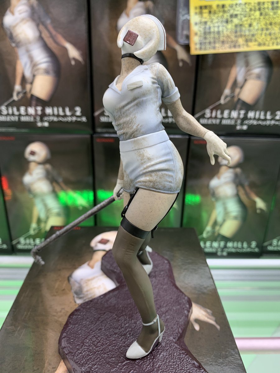 エレン・イェーガー リヴァイ レッドピラミッドシング バブルヘッドナース エレン・イェーガー リヴァイ レッドピラミッドシング バブルヘッド