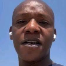 AdvoBarryRoux's tweet image. NPA boss, Advocate Shamila Batohi, wrote to President Cyril Ramaphosa almost two years ago asking him to suspend Chauke but that was never done until Chauke signed a warrant of arrest for Matlala, whose business partner is Morgan Hangwani Maumela, a relative of Cyril Ramaphosa.