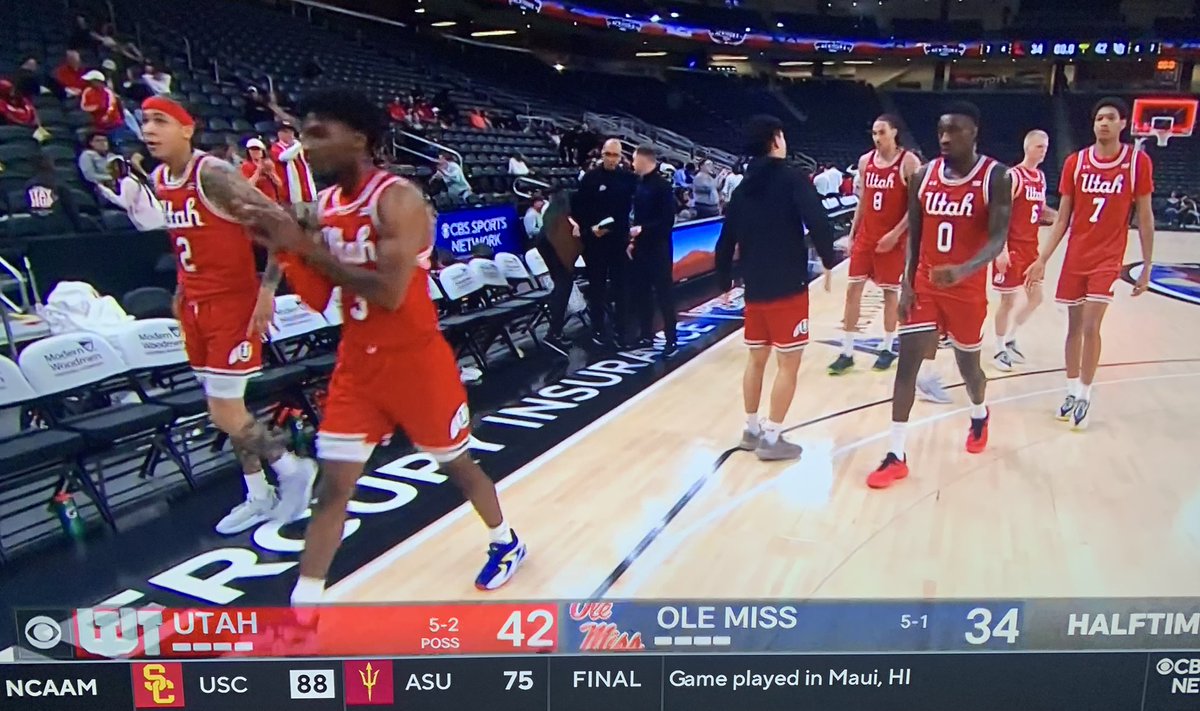 chadimusmax's tweet image. Good half for the good guys!!! Defense looks substantially better, (for the most part) Guards are sharing the love! Good job AJ! Keep it going!