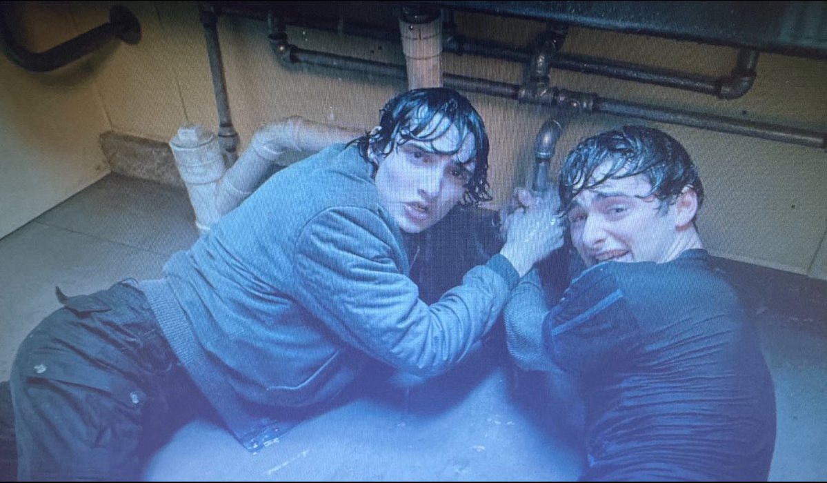 bylereligame's tweet image. lover’s lake gate from temu ❤️