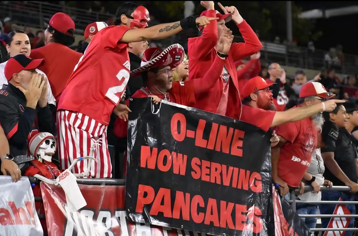 WesHender's tweet image. It went through a rebrand and now called the North End Zone Howlers @UNMNorthEndZone. Leading the charge is none other than @LouisTABQ, @ra1der7581 and many more passionate Lobo fans.  They go by  &quot;Supporting UNM athletes...Originator of the 6am Tailgate!&quot; #GoLobos #LoboUp…