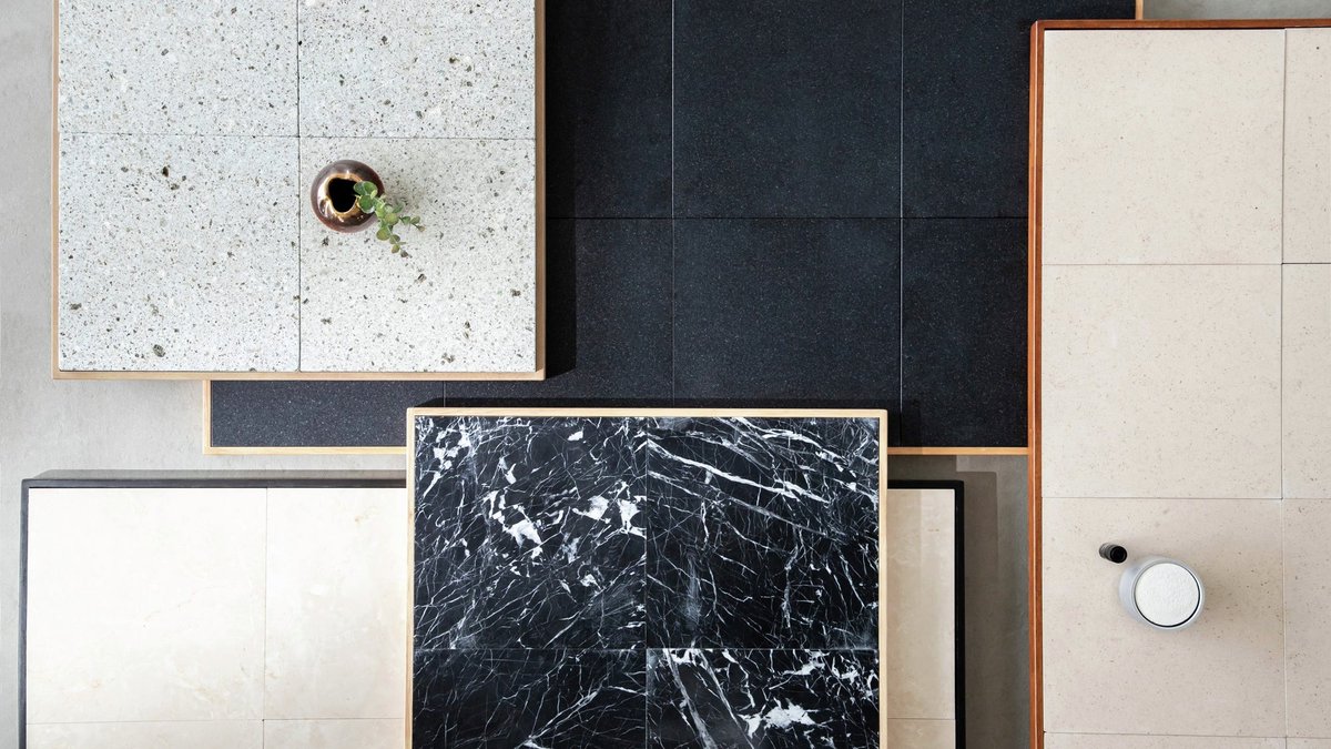 kanademono's tweet image. 天然石の美しさが際立つ、自在にカスタムできるローテーブルが新登場しました。

詳しくは👉kanademono.design/blogs/topics/s…