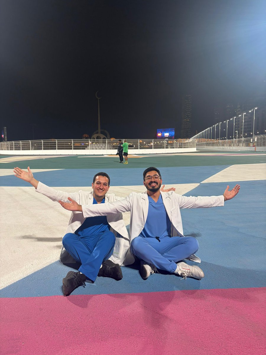 P r o f e s s o r tweet media