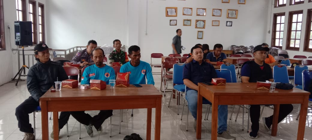 KoramilM's tweet photo. Kegiatan Rakor dalam rangka Menghadapi Musim Penghujan 2025/2026 di Aula Kec. Manisrenggo Kab. Klaten yang di Hadiri Pelda Widada Bati Komsos Koramil 12/Manisrenggo https://t.co/9yTkZdHEgF