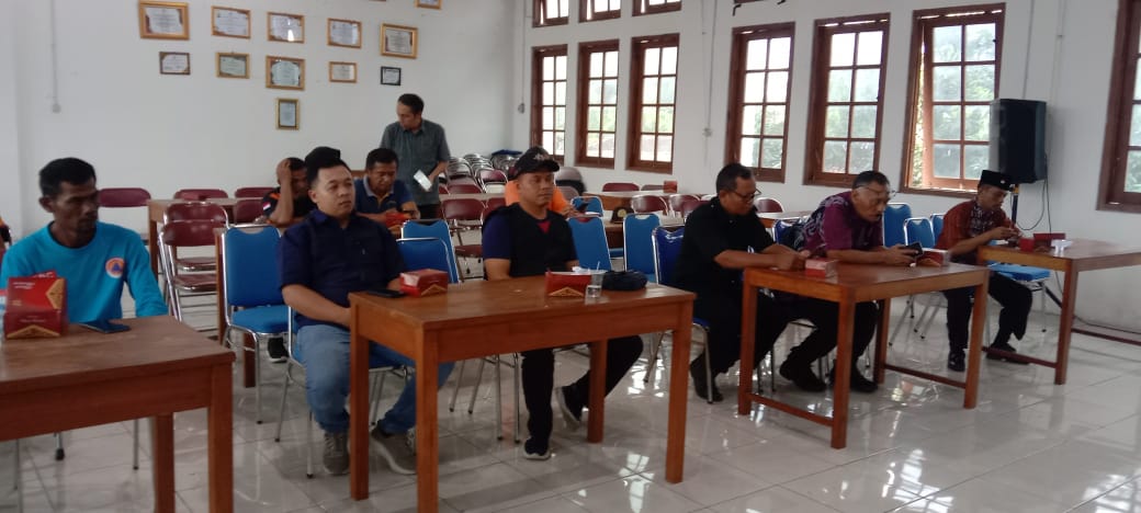 KoramilM's tweet photo. Kegiatan Rakor dalam rangka Menghadapi Musim Penghujan 2025/2026 di Aula Kec. Manisrenggo Kab. Klaten yang di Hadiri Pelda Widada Bati Komsos Koramil 12/Manisrenggo https://t.co/9yTkZdHEgF