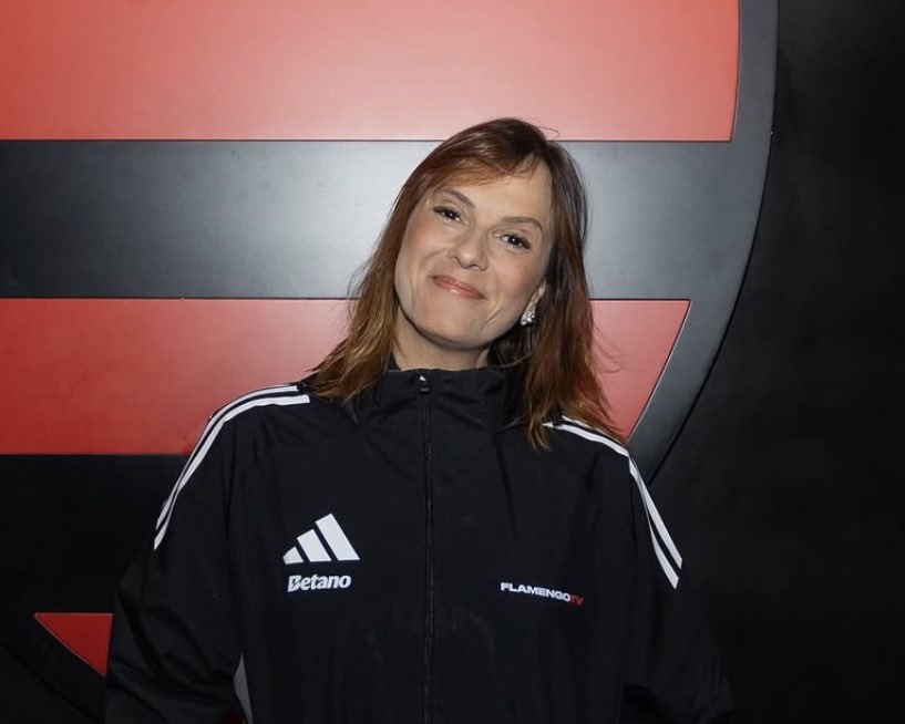 Flafocalizando's tweet image. ⚠️Christiane Mussi foi contratada há cerca de 10 dias pelo Flamengo e protagonizou uma entrevista ridícula com o Léo Pereira. A entrevista serviu de base para o Jornal Nacional fabricar uma matéria enviesada demonizando nossa torcida devido ao AeroFla. 

@chris_mussi, o seu…