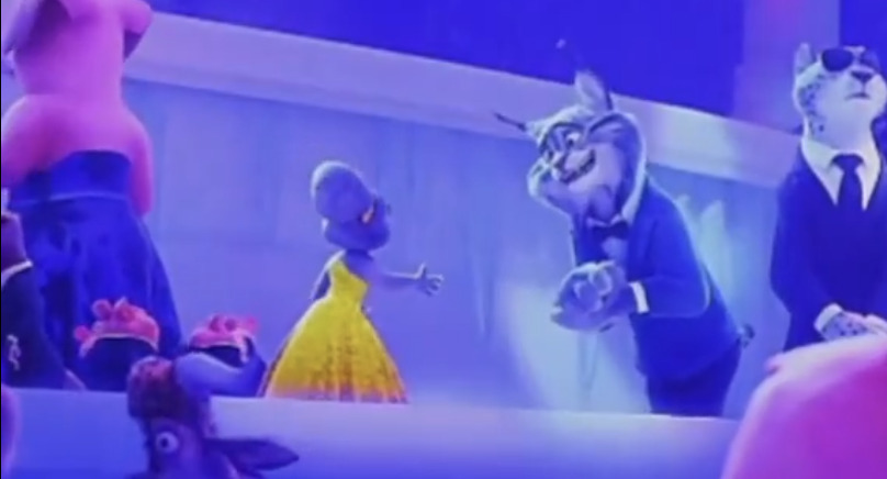 double__counter's tweet photo. #z2spoilers #zootopia2spoilers
SPOILER AHEAD
.
.
.
.
.
.
.
.
.
.
haha look at the fox being jealous https://t.co/o7GmUU1nbi