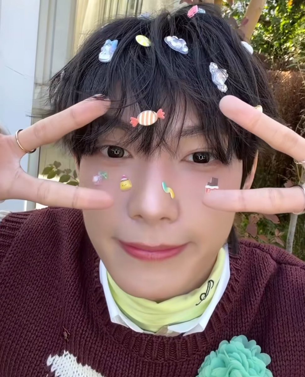 liyu if he was a cupcake and i put rainbow sprinkles all over him