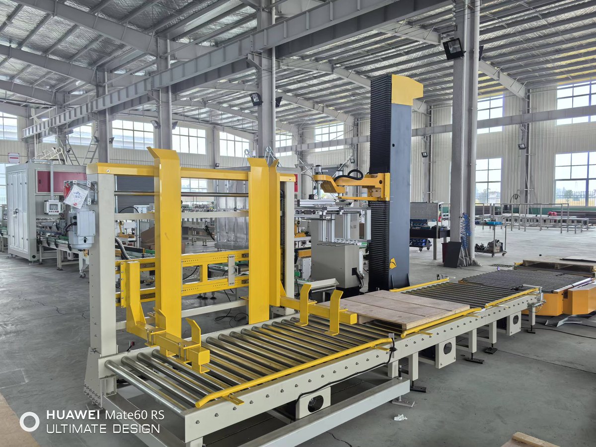 aqua_bottling's tweet image. #Robots join the #stacker, reducing the installation workload.

Without the robots, the counterweight block is essential for #stackers, which will lift the packages and #stacking layers. As you know, such a counterweight block is at least 200 kg, which is hard work.