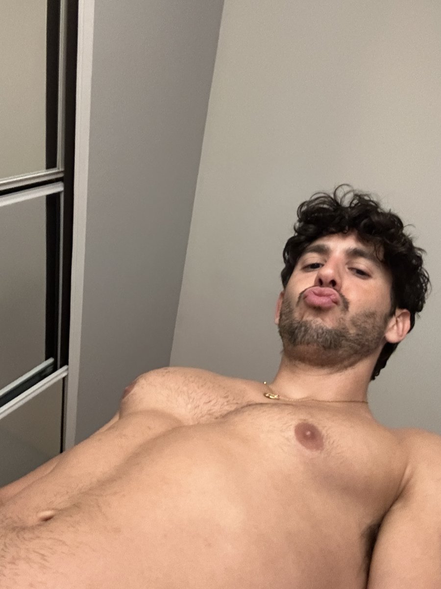 pinkponyboi's tweet photo. Careful... you might get hooked just by the view. 😈 Who’s brave enough to see more? 🔥 

#TemptationTease #BoyfriendGoals #QueerSexy https://t.co/S4q2M3VW7N