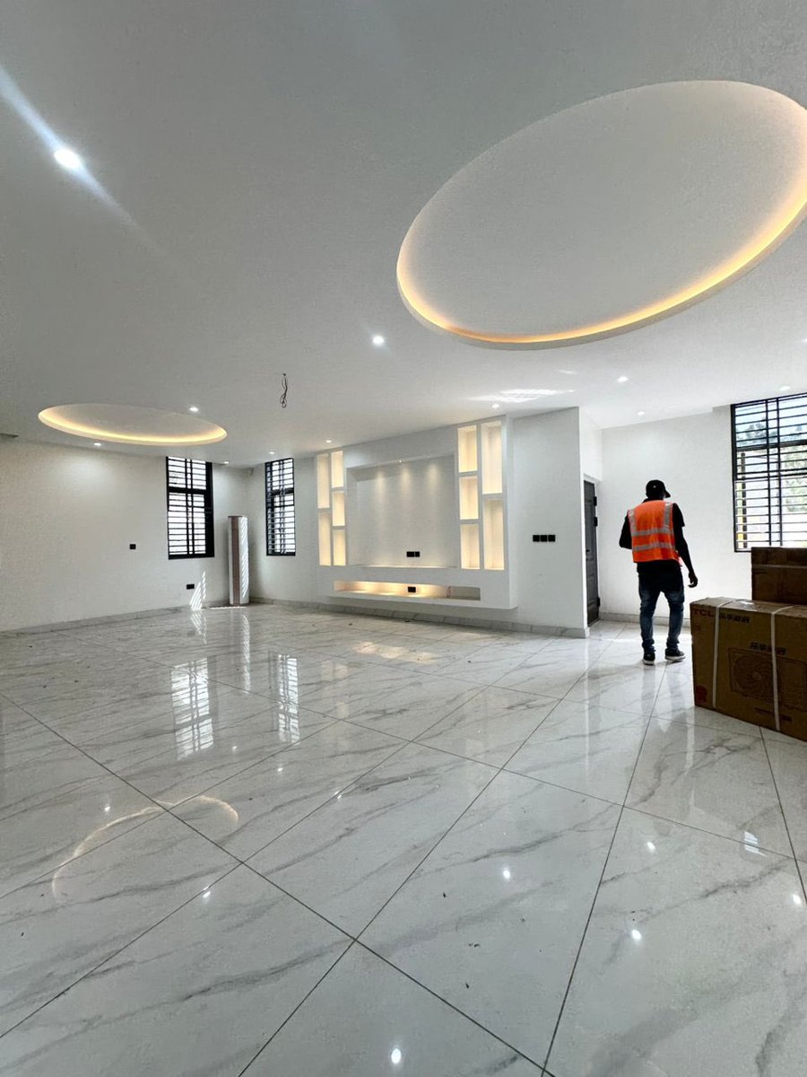 Property for Sale📌

5 bedrooms + boys’ quarters
Location: East Legon – American House

Spacious, modern, and perfectly situated.

Call or WhatsApp 
0243019939