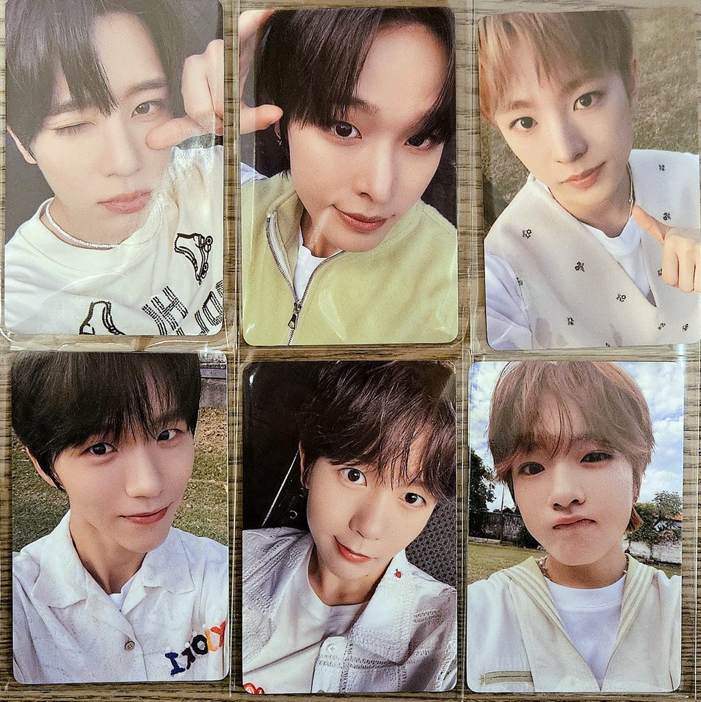 yu_wishi_'s tweet image. 드디어 중국 사이트에서 시킨 특전들이 오고있어요!!
이건 컬러 이즈위 서프버전 럭키드로우💞