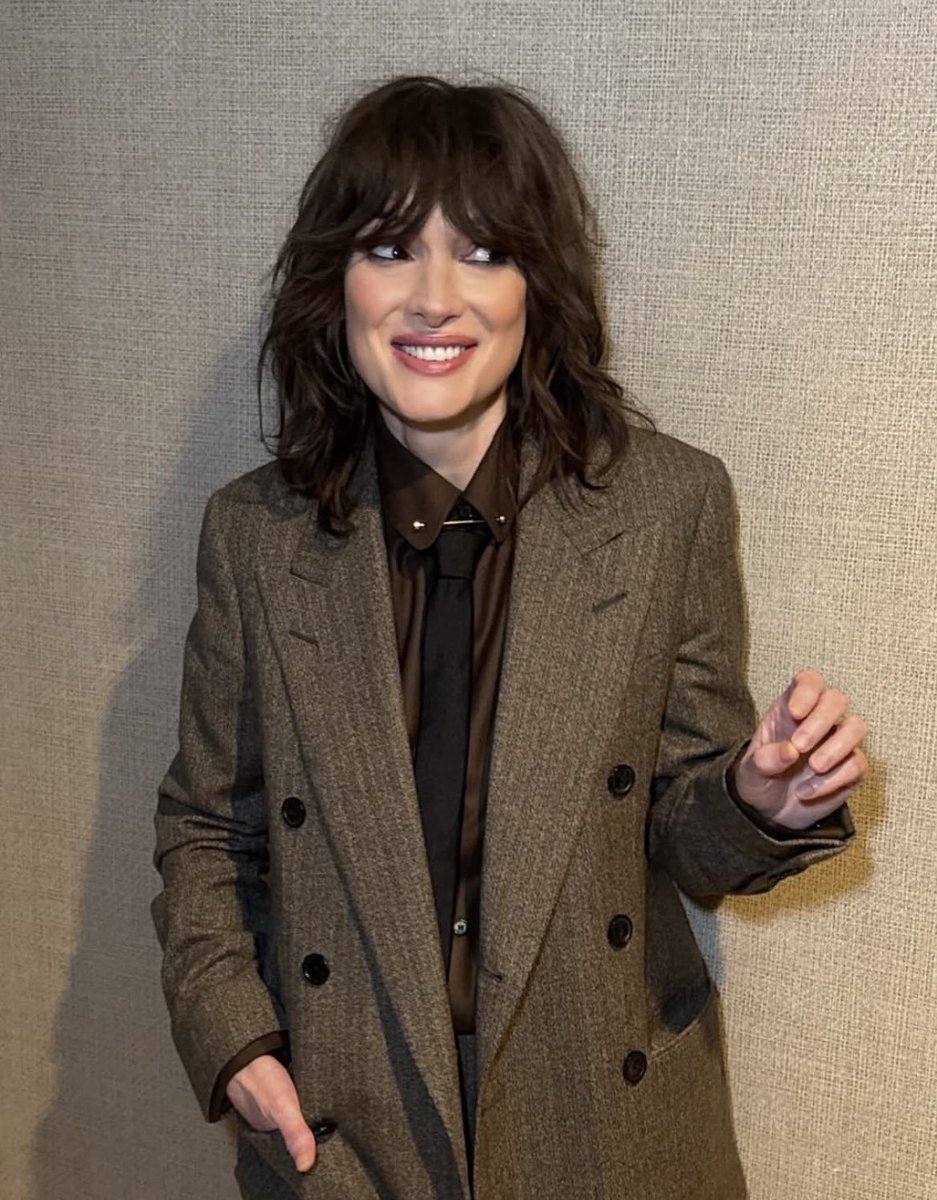 BESTOFWlNONA's tweet image. New photos of Winona Ryder.