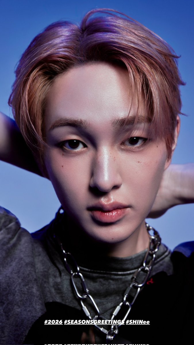 bubbabble's tweet image. him and his neck-hurts sexy pose 😭 bye guys nice to know you all

#온유 #ONEW