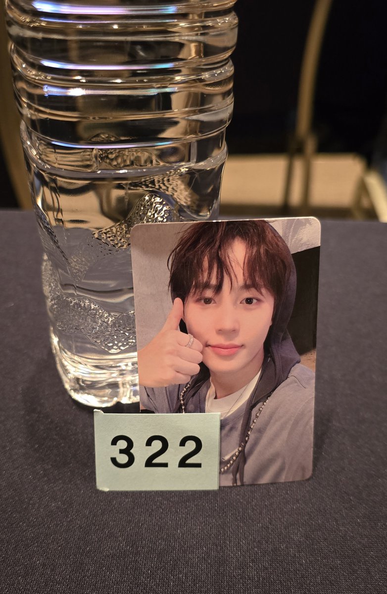 성운시 ☁️

김상욱 교수 강연 왔는데 럭드 번호가 322 😆 💕 팬미 공지도 뜨고 ㄷㄱㄷㄱ 행복한 날이야  #하성운사랑해