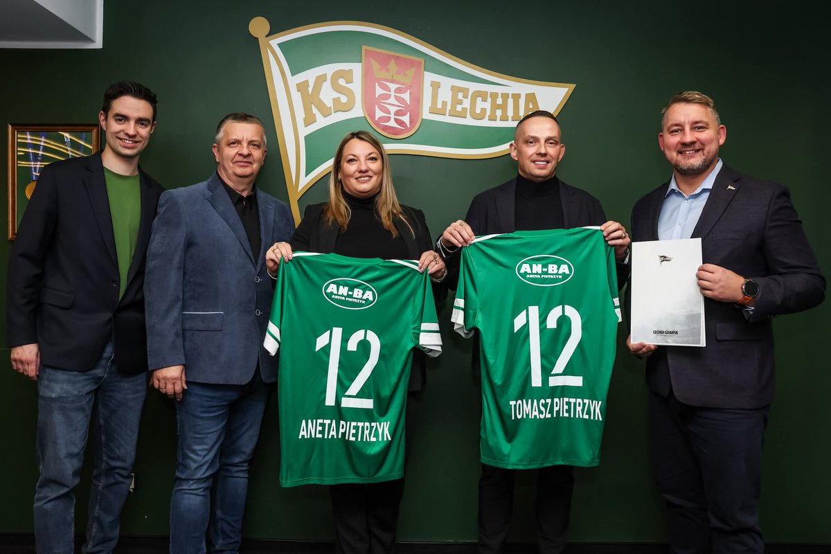 AN-BA dołącza do Akademii Lechii Gdańsk! 🤝⚪️🟢

Nowy Sponsor Premium  wesprze rozwój naszych młodych zawodników i projekty szkoleniowe.

- Biznes docenia naszą pracę na rzecz młodzieży. - powiedział Dyrektor Akademii dr Paweł Wolański.

ℹ️ tiny.pl/h-v75nvh