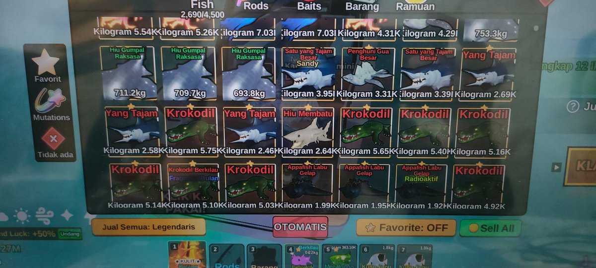 who0areuu's tweet photo. wts!! sc tumbal: thin shark,ghost narwal(bukan yg big), ghost shark, blob shark, mega frost (medium)

sama wts worm fish 15k yang 111kg https://t.co/zYnyicxQKk