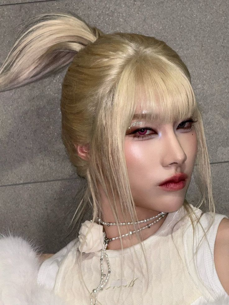 romyy_0277's tweet image. MY PRINCESS RUI IN WHITE 😽🫶🏻🤍🪽
#XLOV #RUI