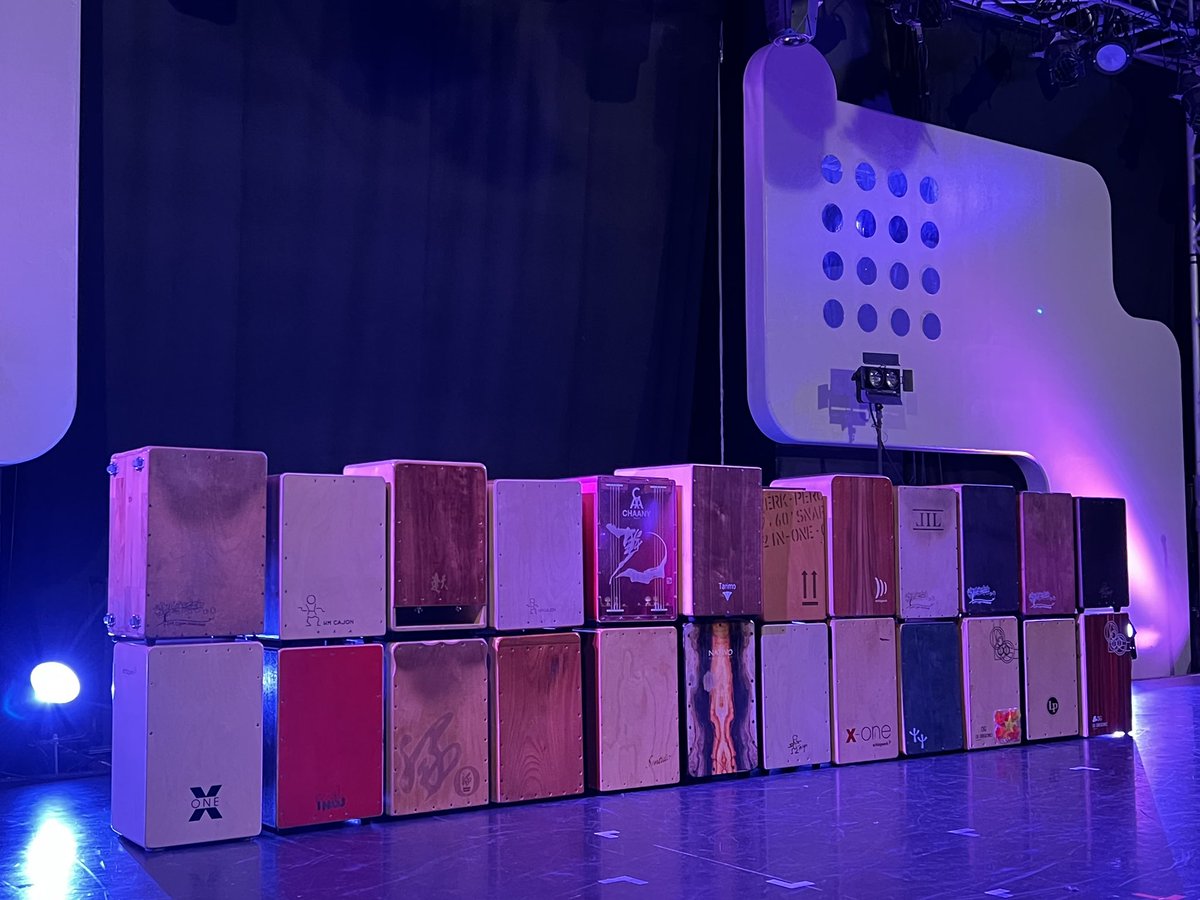 CajonINOUE's tweet photo. HAKO FES JAPAN 2025
@duo MUSIC EXCHANGE

ありがとうございました！
今年も最高に熱い大好きなハコフェスに出演することができ、素敵な皆様とご一緒でき、改めてカホンの良さ楽しさを実感した幸せな１日でした。

全ての皆様に感謝して…。
またハコフェスでお会いしましょう！

#hakofes #cajon https://t.co/KqzyBZLyBR