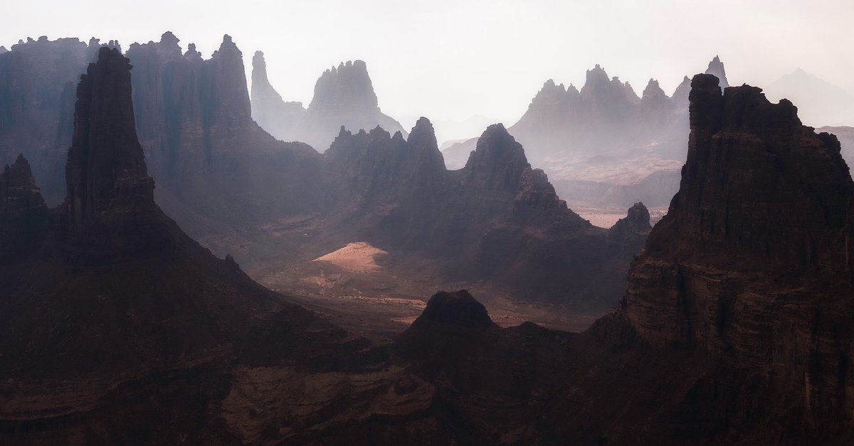 farhan_photo's tweet photo. Morning light from Wadi Al Disah in Tabuk https://t.co/a4FVeE25GU