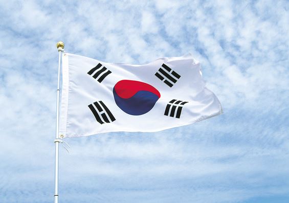 KRWA_official's tweet photo. Korea Passes STO Bill: A New Era of On-Chain Securities and the Rising Momentum of RWA👀

Korea’s National Assembly has officially passed the STO framework, marking the beginning of regulated, on-chain securities in one of Asia’s most influential financial markets.
This milestone recognizes tokenized equities as a legitimate part of the capital market and signals the transition into a fully digital securities era.

While STO is now legally established, the broader Real-World Asset (RWA) market is still in motion. Yet global adoption trends indicate that RWA carries even greater long-term potential. As institutions worldwide expand into asset tokenization, Korea is emerging as a strong candidate to become a leading hub for regulated RWA growth.
The shift is clear: financial assets are moving on-chain, transparency is increasing, and global liquidity is becoming more accessible than ever. STO is only the starting point. The next major wave will be large-scale RWA tokenization across real estate, credit, funds, and beyond.
The race has already begun, and those who prepare early will lead the next cycle of on-chain finance.🚀

#STO #RWA #Tokenization #DigitalAssets #KoreaCrypto