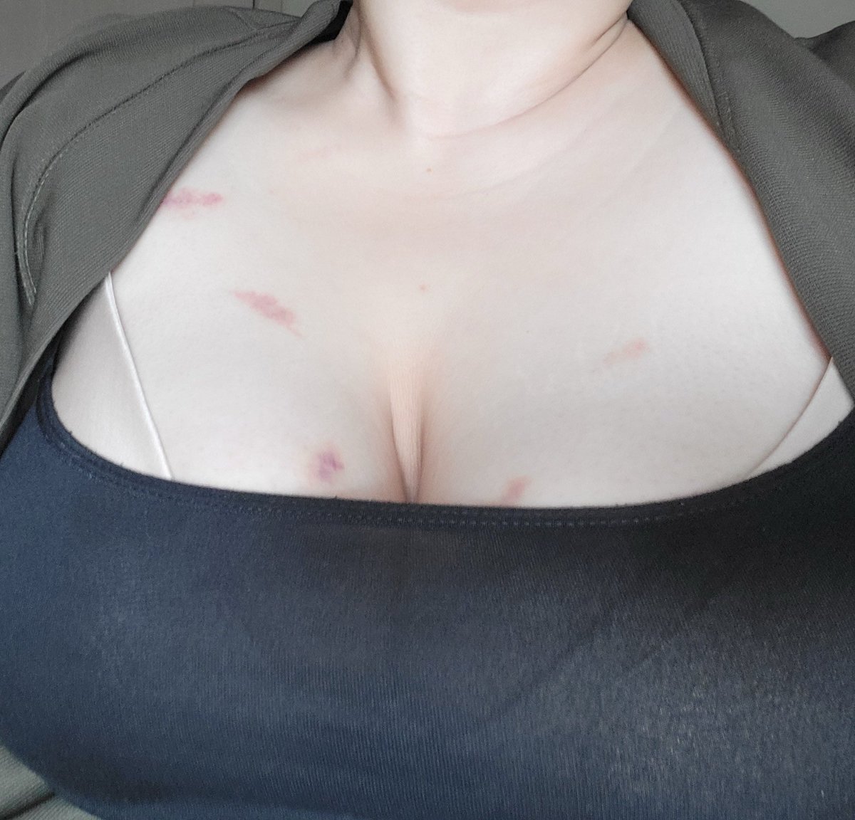 cutepiggy27's tweet photo. 很难想昨晚有多激烈
#bbw #母猪 #巨乳 #女大
@tankebuluo1 @007share @tbzt2024 @Ann66688 https://t.co/8aDcoWI6XS