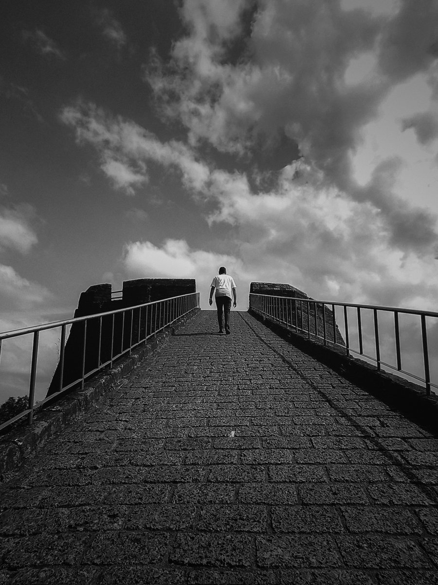 ramdasspai's tweet image. Less noise. More clarity. The design and the shots follow the same philosophy.

Let me know your thoughts down in the comments.

The last image is shot with the dedicated macro camera.
#withNothing @AkisEvangelidis @getpeid